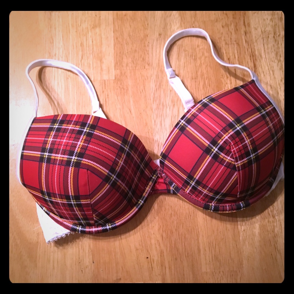 Tilted kilt bra brand new